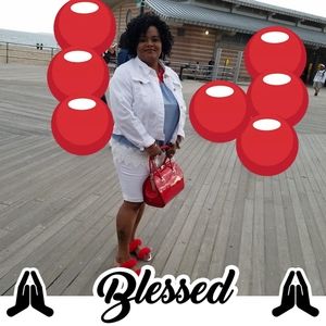 Meet your Posher, Allison